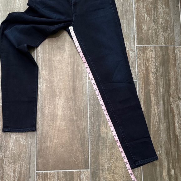 AG Adriano Goldschmied Midnight The Stevie ankle Jeans - Picture 7 of 8